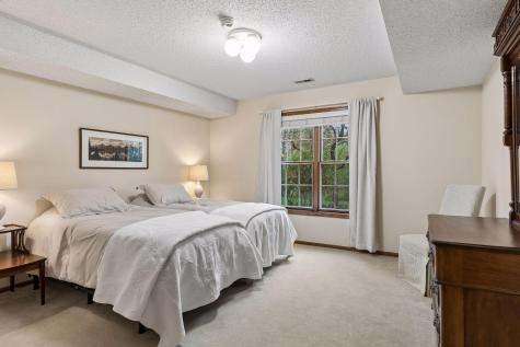1688 Wexford Way Woodbury MN 55125