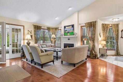 1688 Wexford Way Woodbury MN 55125