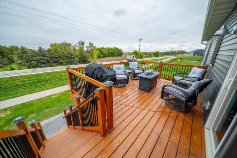695 Marcus Pl NE Byron MN 55920