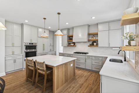 10485 56th Place N Lake Elmo MN 55042