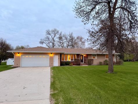 1228 Edgewood Drive Thief River Falls MN 56701