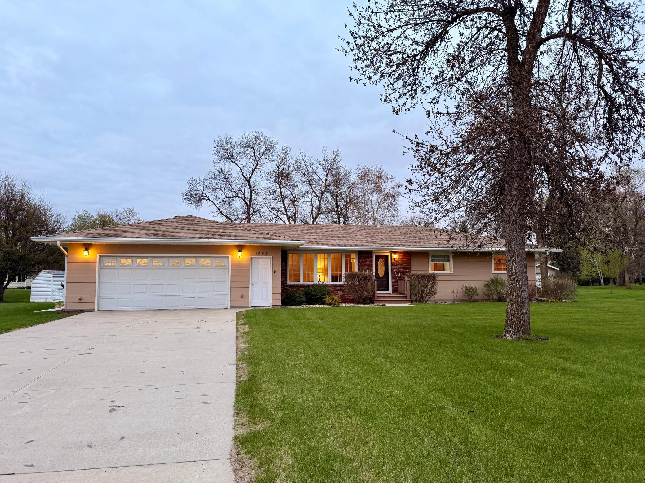 1228 Edgewood Drive Thief River Falls MN 56701