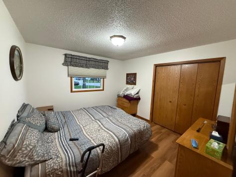 1228 Edgewood Drive Thief River Falls MN 56701