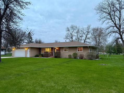 1228 Edgewood Drive Thief River Falls MN 56701