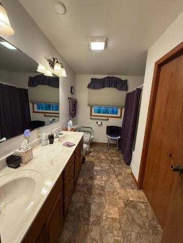 1228 Edgewood Drive Thief River Falls MN 56701