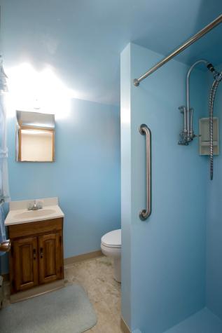 807 N Renville Street Winthrop MN 55396