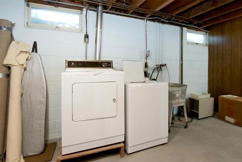 807 N Renville Street Winthrop MN 55396