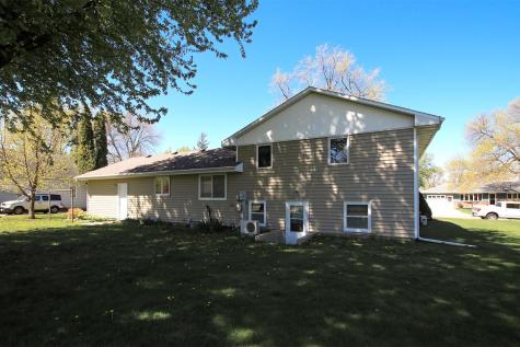 807 N Renville Street Winthrop MN 55396
