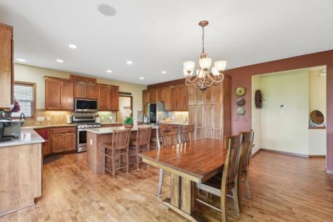 2413 Sandstone Drive Woodbury MN 55129