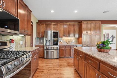 2413 Sandstone Drive Woodbury MN 55129