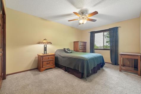 2413 Sandstone Drive Woodbury MN 55129