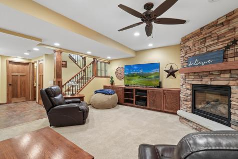 2413 Sandstone Drive Woodbury MN 55129