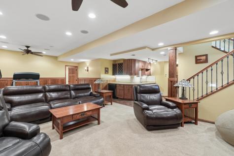 2413 Sandstone Drive Woodbury MN 55129