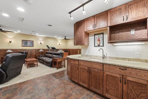 2413 Sandstone Drive Woodbury MN 55129
