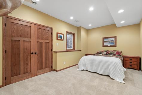 2413 Sandstone Drive Woodbury MN 55129