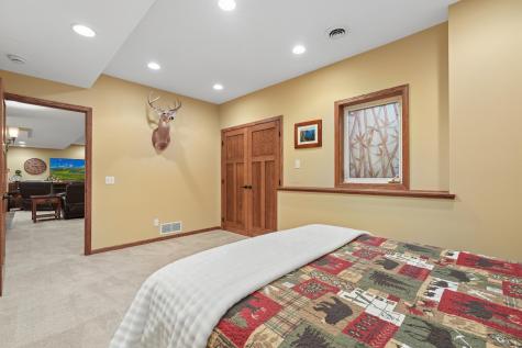 2413 Sandstone Drive Woodbury MN 55129
