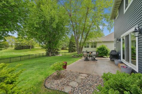 2413 Sandstone Drive Woodbury MN 55129