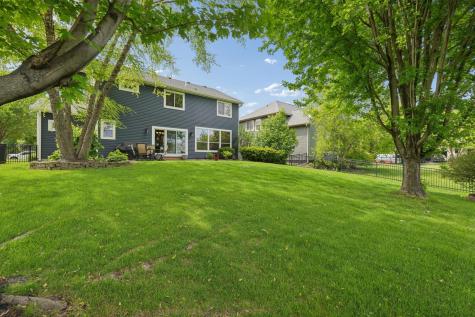 2413 Sandstone Drive Woodbury MN 55129