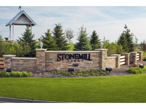 2413 Sandstone Drive Woodbury MN 55129