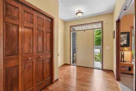 2413 Sandstone Drive Woodbury MN 55129