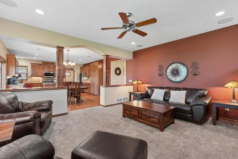2413 Sandstone Drive Woodbury MN 55129