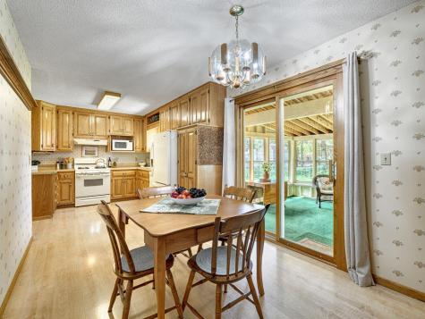 608 Grospoint Avenue N Oakdale MN 55128