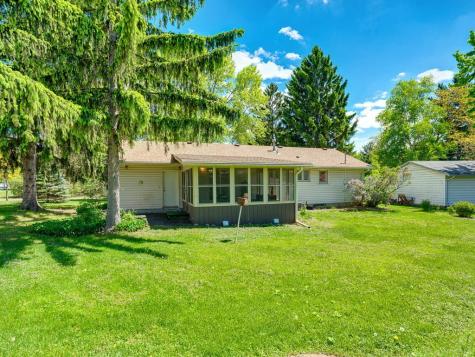 608 Grospoint Avenue N Oakdale MN 55128