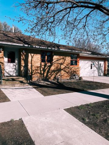 414 Park Street Jackson MN 56143