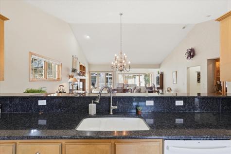 16737 49th Place N Plymouth MN 55446