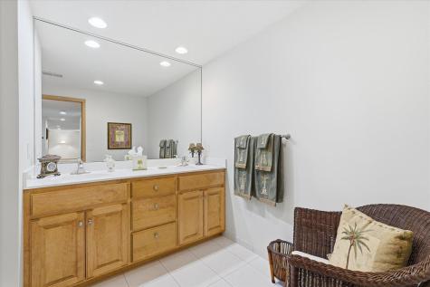 16737 49th Place N Plymouth MN 55446