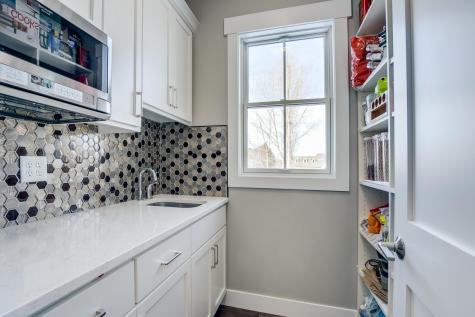 1424 Fairacre Lane SW Willmar MN 56201