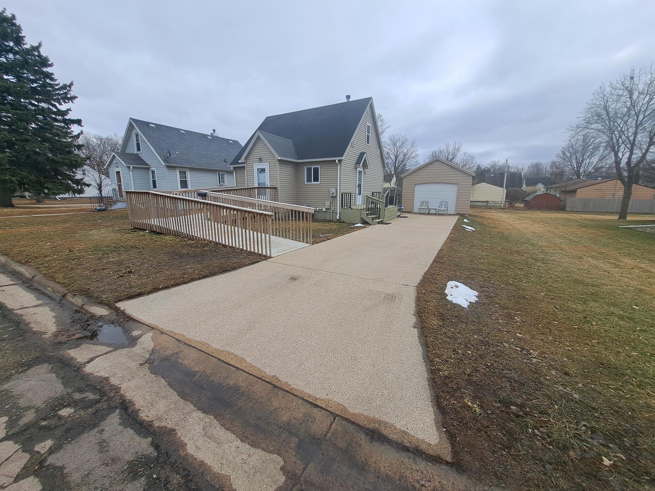 1403 11th Avenue NW Austin MN 55912
