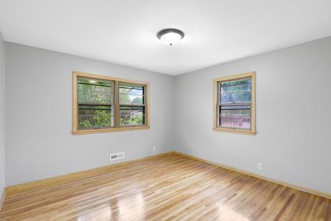 561 Bennett Drive NE Fridley MN 55432