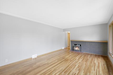 561 Bennett Drive NE Fridley MN 55432