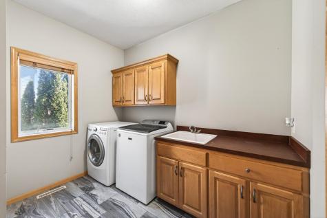10320 Abbott Drive N Brooklyn Park MN 55443