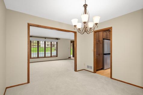 1592 Norwood Circle Eagan MN 55122