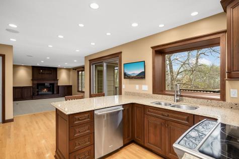 1592 Norwood Circle Eagan MN 55122