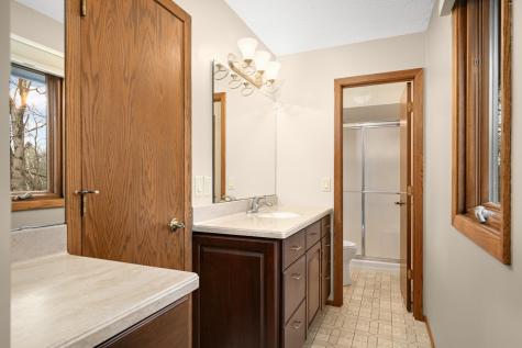 1592 Norwood Circle Eagan MN 55122