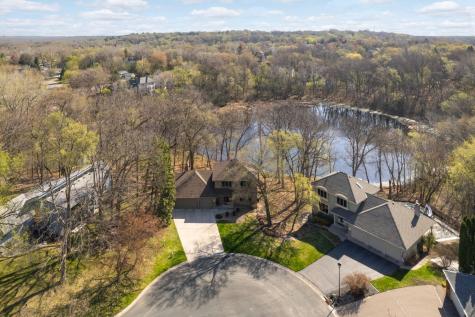 1592 Norwood Circle Eagan MN 55122