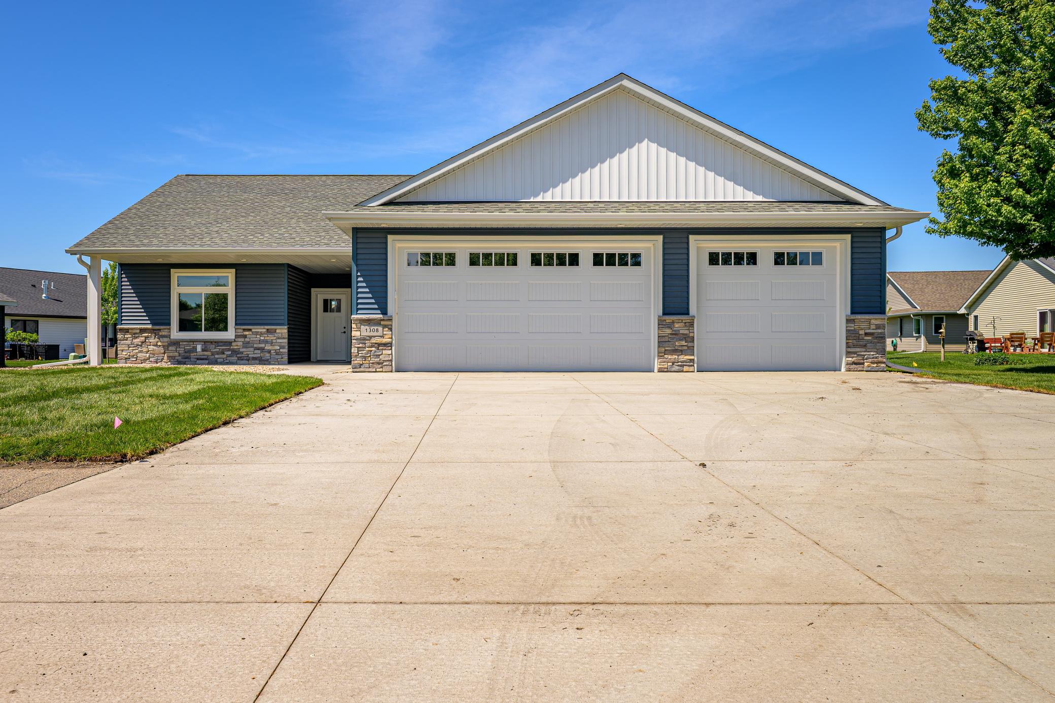 1308 Sherwood Street SE Hutchinson MN 55350