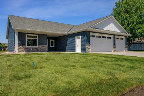 1308 Sherwood Street SE Hutchinson MN 55350