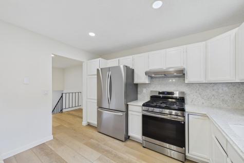 10460 Buckingham Drive Eden Prairie MN 55347
