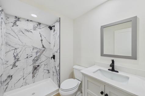 10460 Buckingham Drive Eden Prairie MN 55347