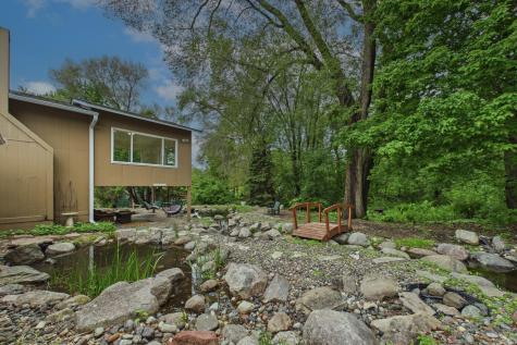10460 Buckingham Drive Eden Prairie MN 55347