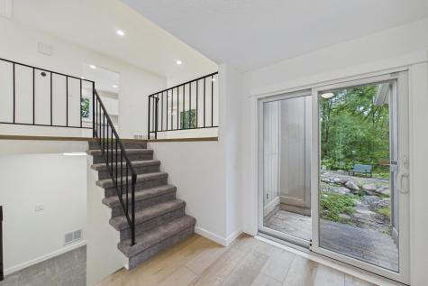 10460 Buckingham Drive Eden Prairie MN 55347