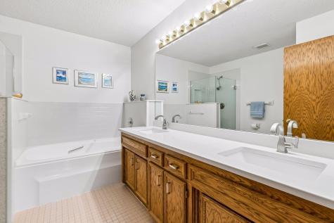14397 Embassy Way Apple Valley MN 55124