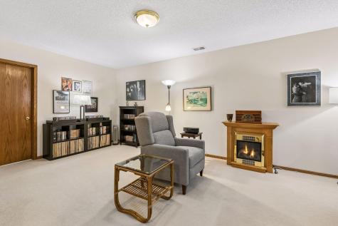 14397 Embassy Way Apple Valley MN 55124