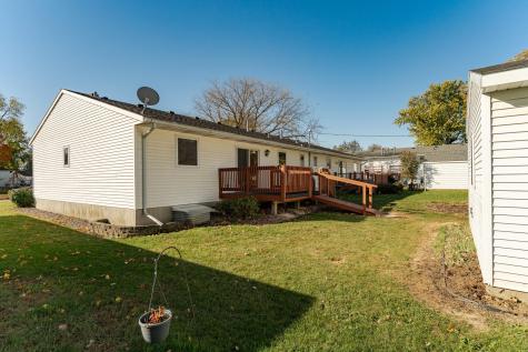209 E Henry Street Le Roy MN 55951