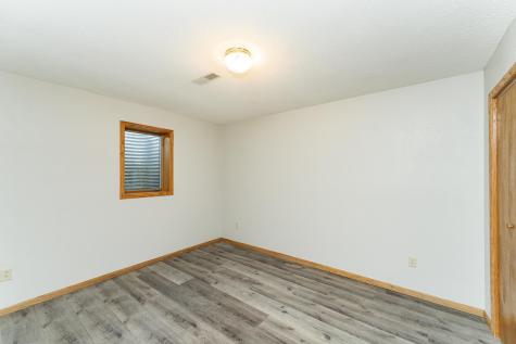 209 E Henry Street Le Roy MN 55951