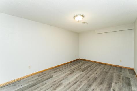 209 E Henry Street Le Roy MN 55951